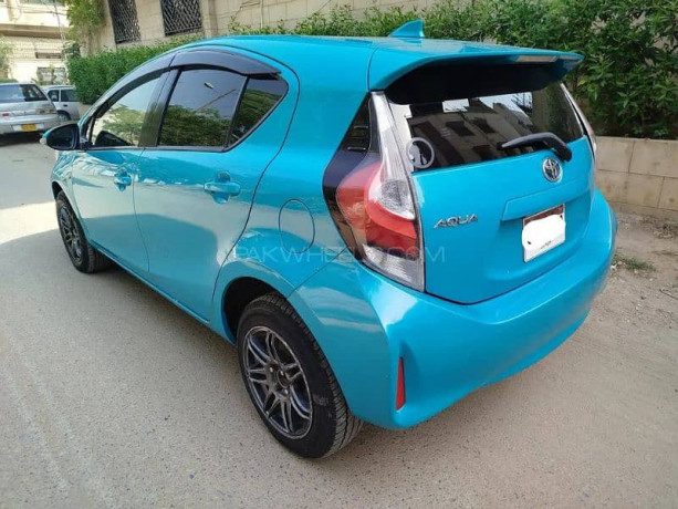 toyota-aqua-s-package-model-2017-big-3