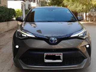 toyota-c-hr-g-led-package-model-201924