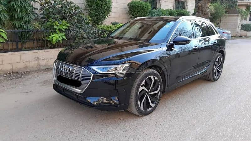 audi-e-tron-50-quatro-202123-big-1