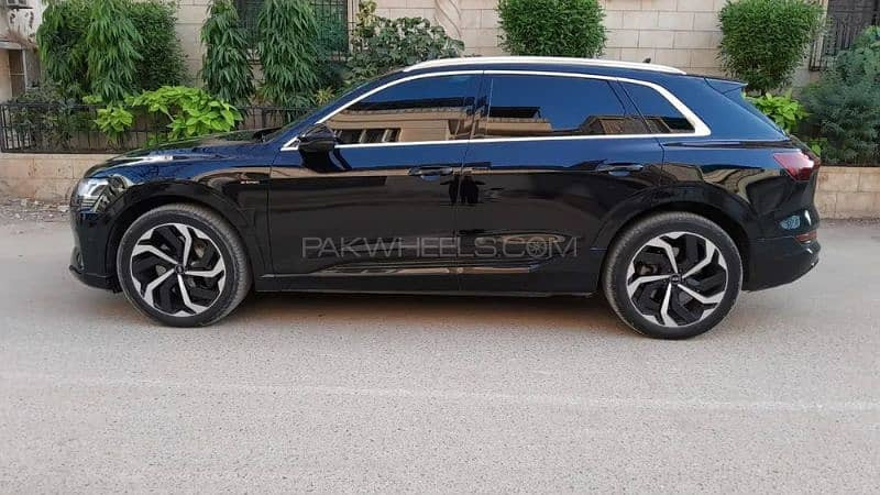 audi-e-tron-50-quatro-202123-big-5