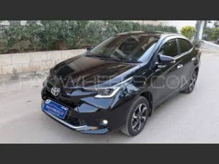 toyota-yaris-15-black-interior-model-2024