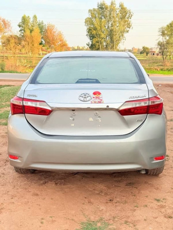 toyota-corolla-gli-2015-big-8