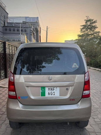 suzuki-wagon-r-2017-big-0