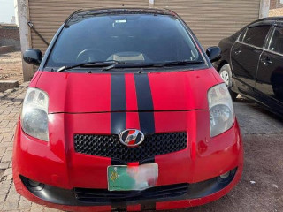 toyota-yaris-200615