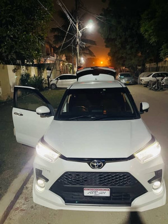toyota-raize-z-2019-big-8