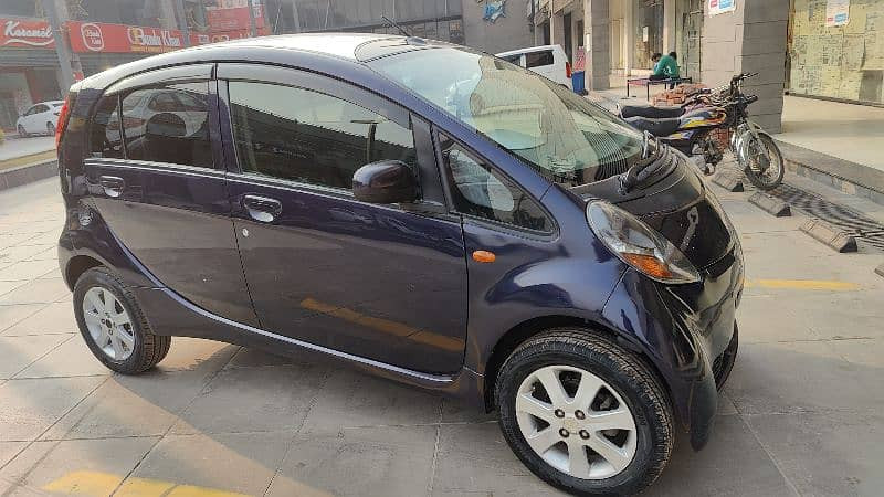 mitsubishi-i-660cc-big-2