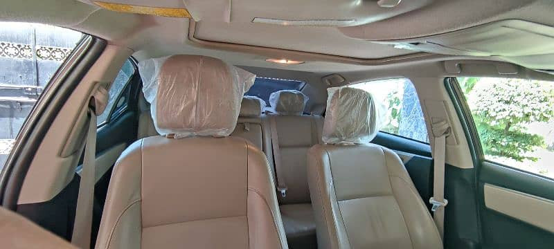 toyota-altis-grande-2015-total-genuine-big-8