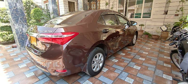 toyota-altis-grande-2015-total-genuine-big-2