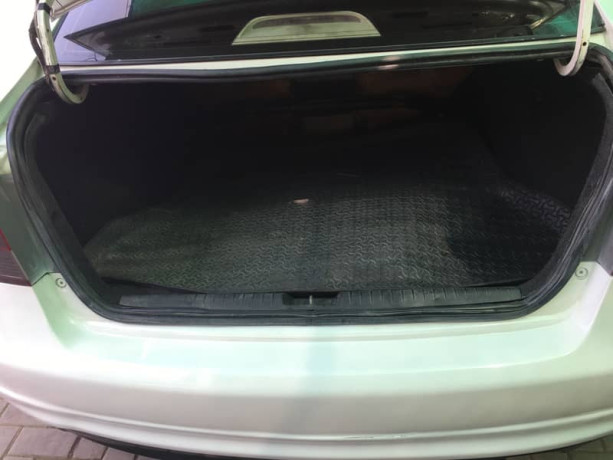 honda-civic-reborn-ug-full-option-2010-big-7
