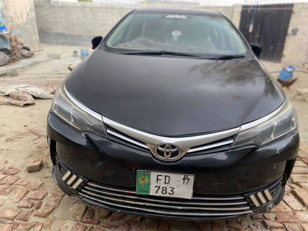 toyota-corolla-xli-2017-big-7