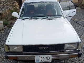 toyota-corolla-1982