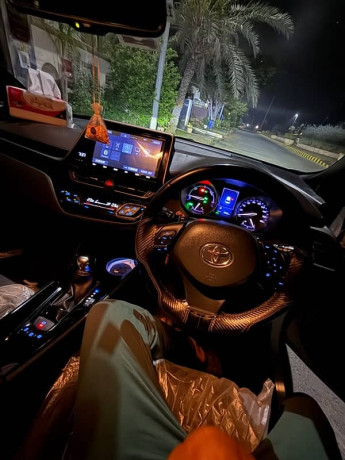 toyota-c-hr-2018-big-5