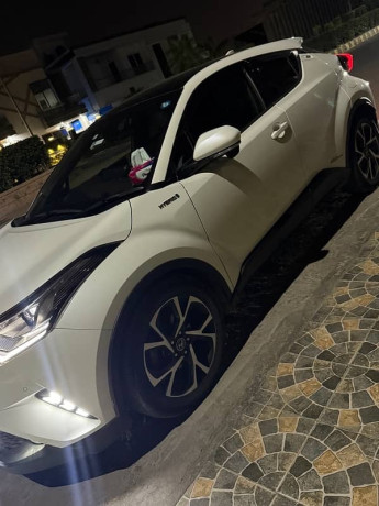 toyota-c-hr-2018-big-7