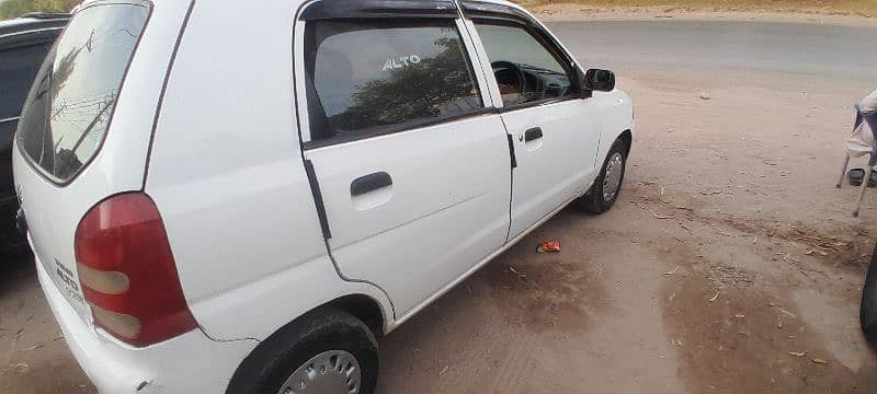 suzuki-alto-2010-big-3