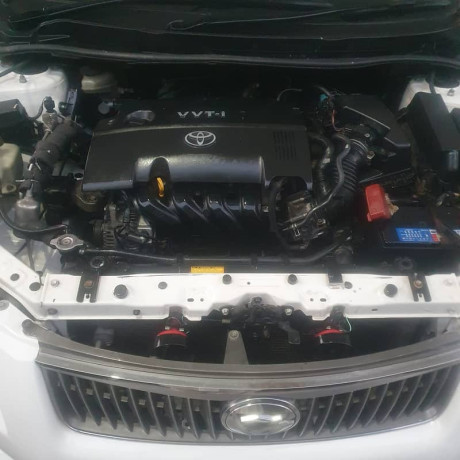 toyota-corolla-axio-big-3