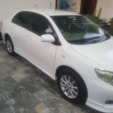 toyota-corolla-axio-big-1