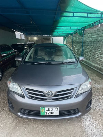 toyota-corolla-xli-2013-big-0