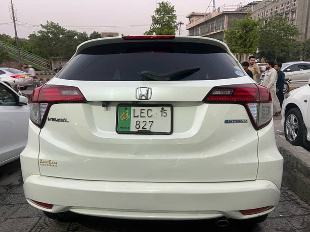 honda-vezel-2015-z-package-big-5