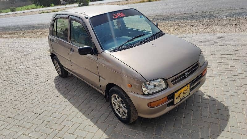 daihatsu-cuore-2008-big-0