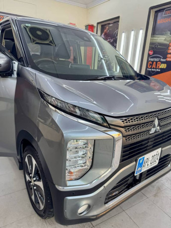 mitsubishi-ek-x-2024-big-1