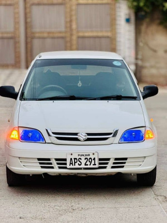 suzuki-cultus-vxr-2016-limited-edition-big-0