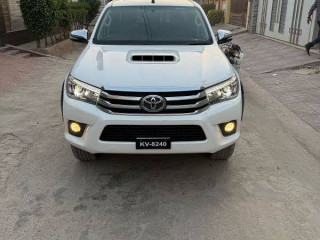 toyota-hilux-2017