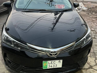 toyota-corolla-altis-automatic-2015