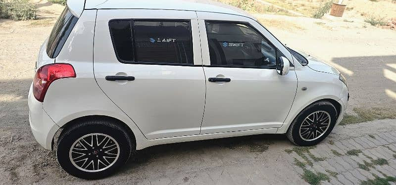 suzuki-swift-2011-big-5