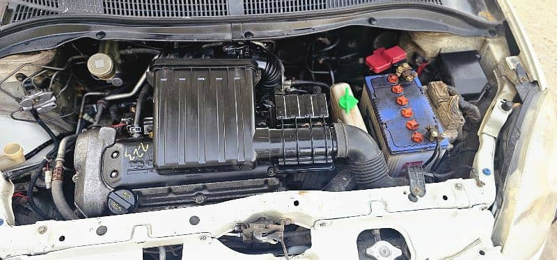 suzuki-swift-2011-big-13