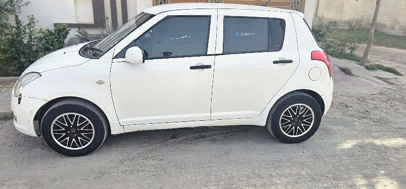 suzuki-swift-2011-big-2