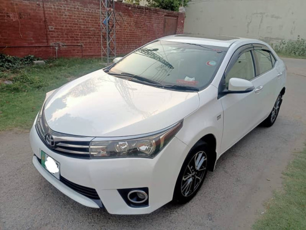 toyota-altis-grande-18-2016-model-big-4