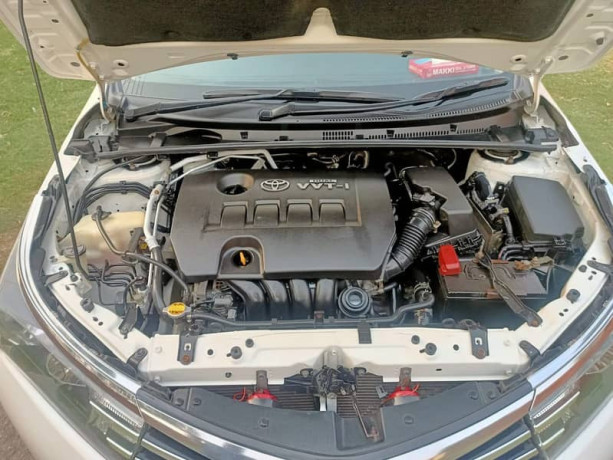 toyota-altis-grande-18-2016-model-big-9