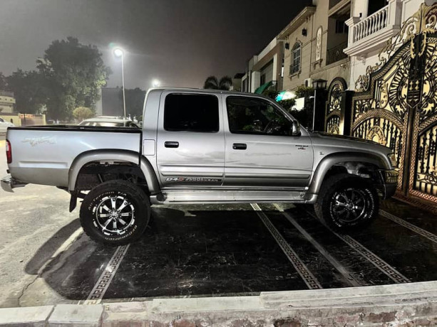 toyota-hilux-tiger-2003-big-3