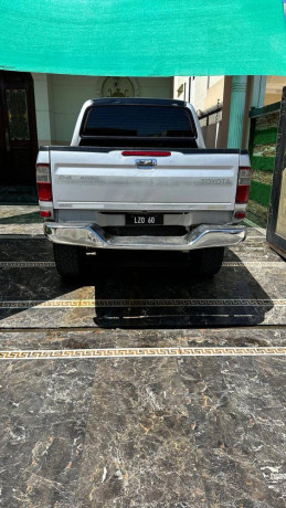 toyota-hilux-tiger-2003-big-9