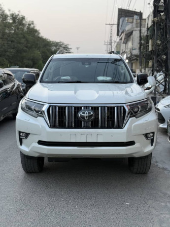 toyota-land-cruiser-prado-28d-2020-25-big-0