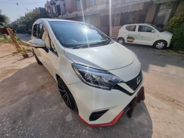 nissan-note-e-power-2017-23-big-0