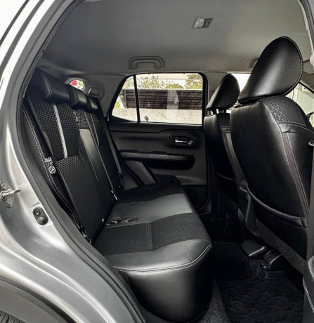 daihatsu-rocky-g-package-2021-big-10
