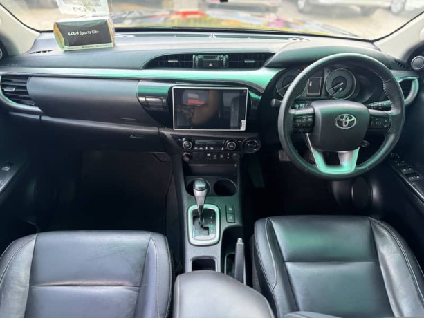 toyota-hilux-revo-model-2021-new-shape-big-6