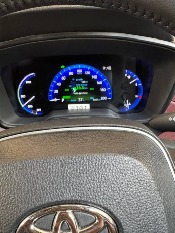 toyota-corolla-cross-premium-high-grade-2024-big-10