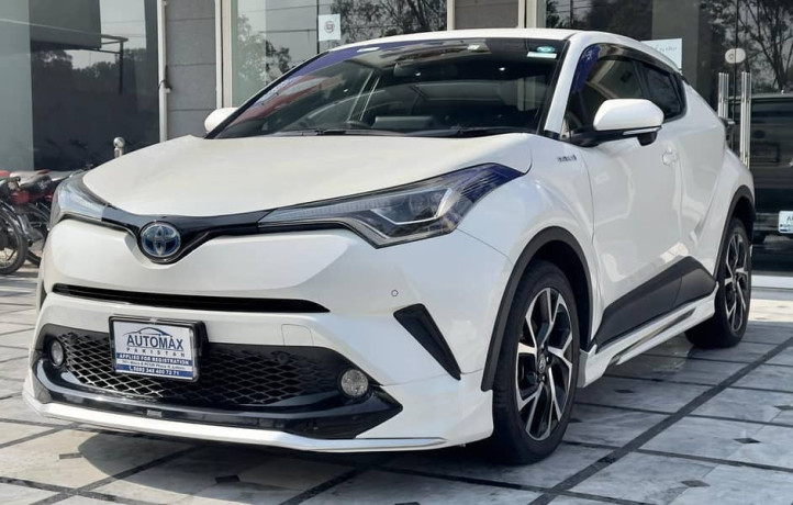 toyota-c-hr-g-led-2017-big-2