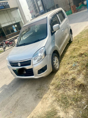 suzuki-wagon-r-2017-big-0