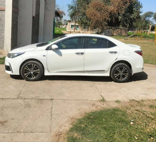 toyota-corolla-altis-2018-for-buy-call-on-03299818968-big-9
