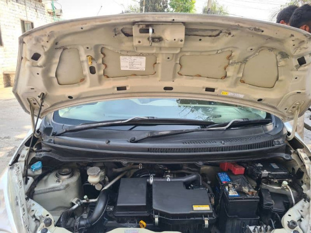 suzuki-alto-2012-model-big-5