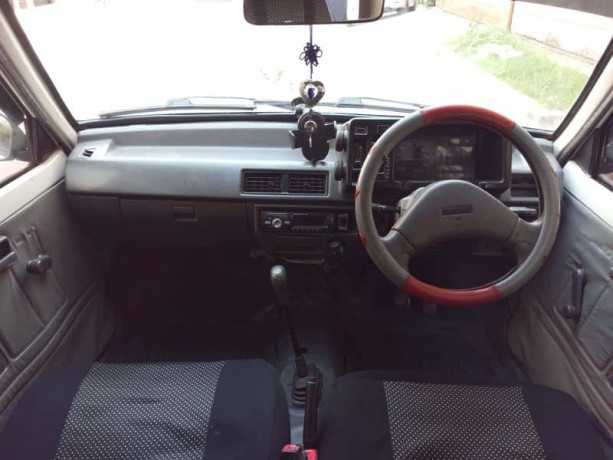 suzuki-mehran-vx-2005-big-4