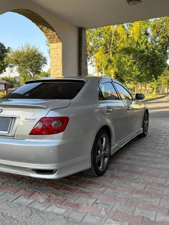 toyota-mark-x-2005-big-4