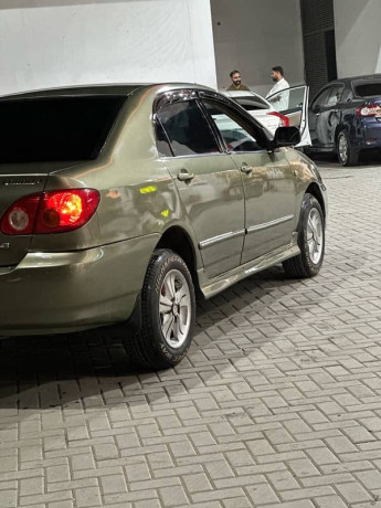toyota-corolla-2002-big-3