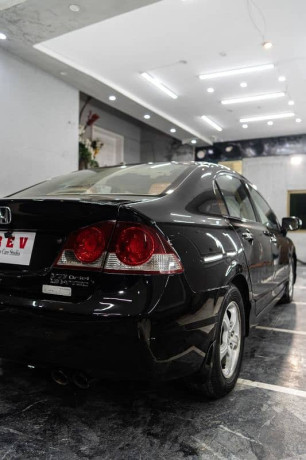 honda-civic-vti-oriel-prosmatec-2010-big-4
