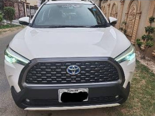 toyota-corolla-cross-hev-x-2024