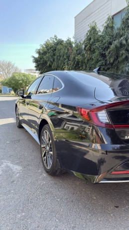 hyundai-sonata-25-black-2022-big-3