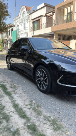hyundai-sonata-25-black-2022-big-1